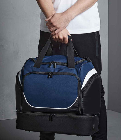 Quadra Pro Team Hardbase Holdall - Black/Light Grey